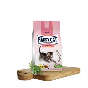 happy-cat-maistas-jaunoms-katems-su-paukstiena-kitten-landgeflugel-akvazoo-lt