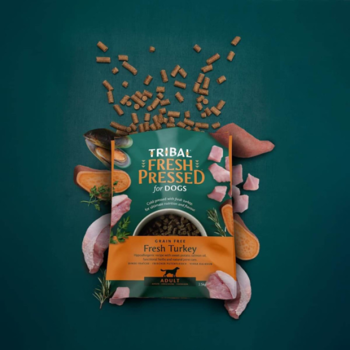 Tribal Fresh Pressed šalto spaudimo pašaras suaugusiems šunims su kalakutiena, 2,5 kg